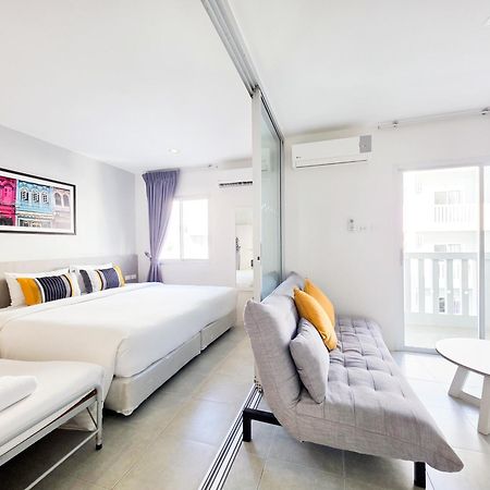 Recenta Suite Phuket Suanluang Extérieur photo
